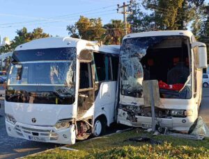 Antalya’da otel çalışanlarını taşıyan servis araçları çarpıştı: 13 yaralı