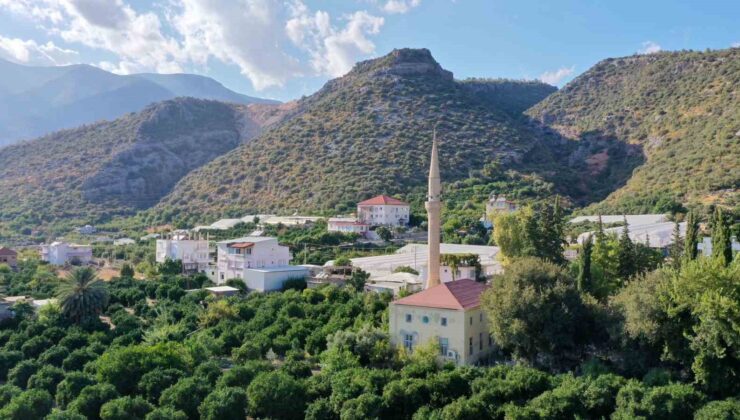 Atay Uslu: “Finike Çavdır Büyük Camii restore ediliyor”