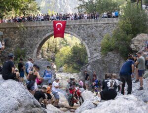 Sea To Sky’ı zirvede tamamlayan Alman sporcu Manuel Lettenbichler oldu