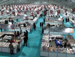 Anadolu’nun en büyük kitap fuarı kapılarını açtı