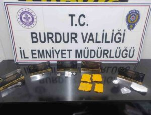 Burdur’da araçta ele geçirilen uyuşturucuya 2 tutuklama