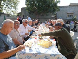 Polis okulundan mezun olan emekli polisler 40 yıl sonra Adana’da buluştu