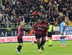 Trendyol Süper Lig: Alanyaspor: 2 – Trabzonspor: 1 (Maç sonucu)