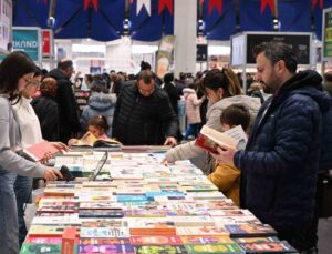 7. Isparta Kitap Fuarı’na yoğun ilgi