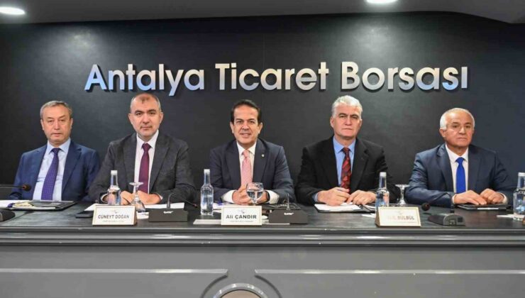 Antalya Ticaret Borsası yılın son meclisini gerçekleştirdi