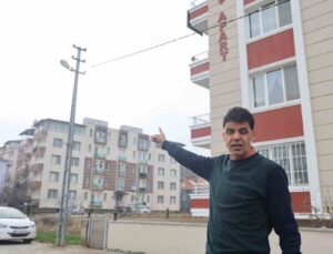 Elektrik tellerinde yaşanan patlama paniğe neden oldu