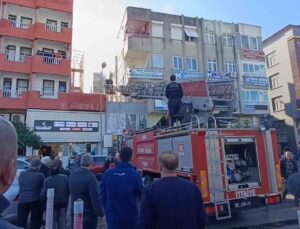 İtfaiye ekipleri ev yangınına balkondan girerek müdahale etti