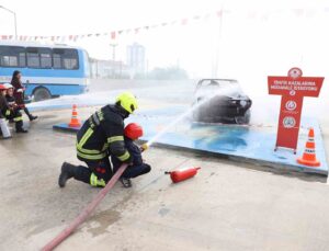 Öğrenciler itfaiyecilik mesleğini yakından tanıdı