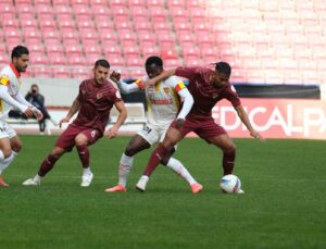 Trendyol Süper Lig: Atakaş Hatayspor: 0 – Göztepe: 1 (İlk yarı)