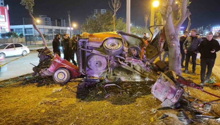 Adana’da ikiye bölünen otomobilde ölü sayısı 2’ye yükseldi