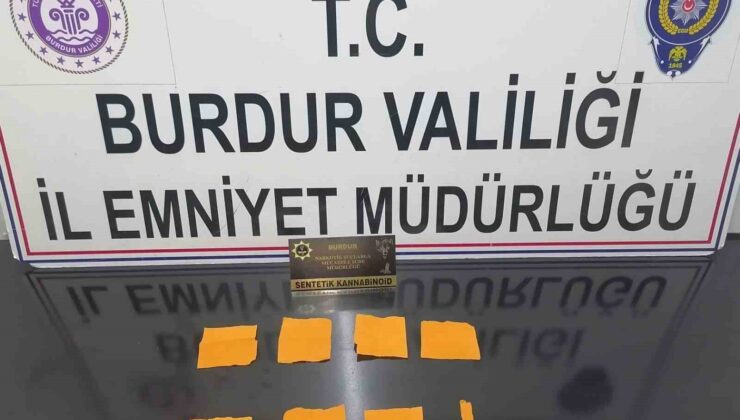 Durdurulan araçta uyuşturucu çıktı, 3 kişi tutuklandı