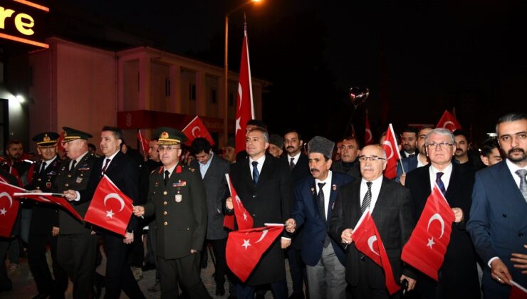 Osmaniye’nin kurtuluşunun 103. yılı fener alayıyla kutlandı