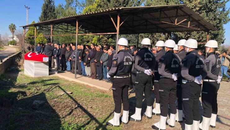 Trafik kazasında ölen polis memuru toprağa verildi